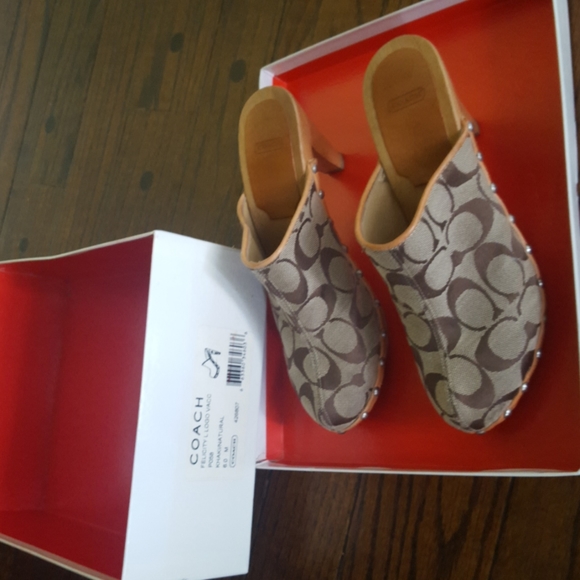 Coach mules - no longer available - Picture 4 of 9